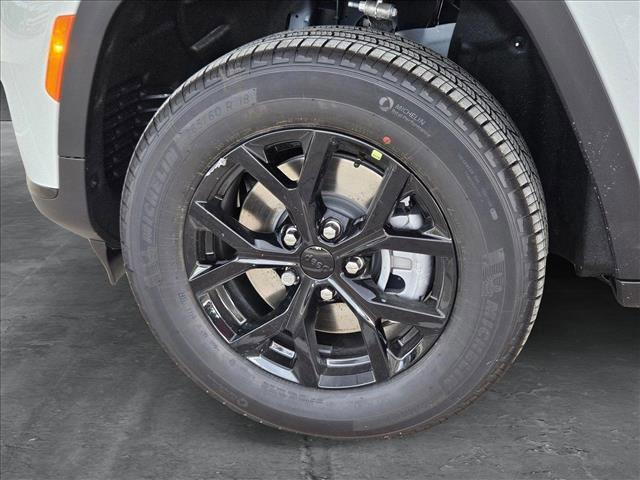 new 2025 Jeep Grand Cherokee L car, priced at $37,540