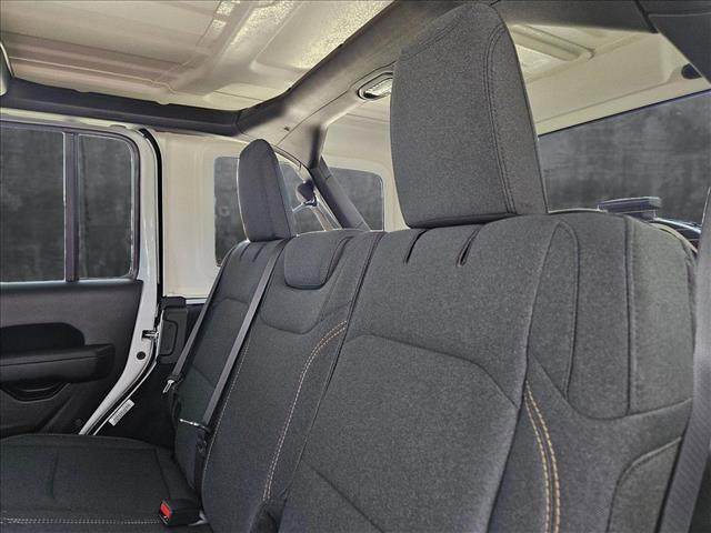 new 2025 Jeep Wrangler car, priced at $45,324