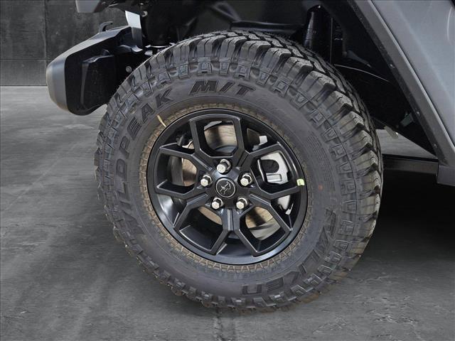 new 2025 Jeep Wrangler car, priced at $45,324