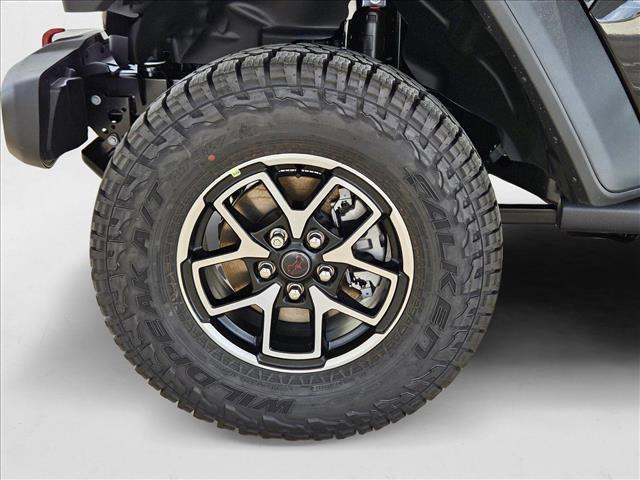 new 2025 Jeep Gladiator car, priced at $46,062