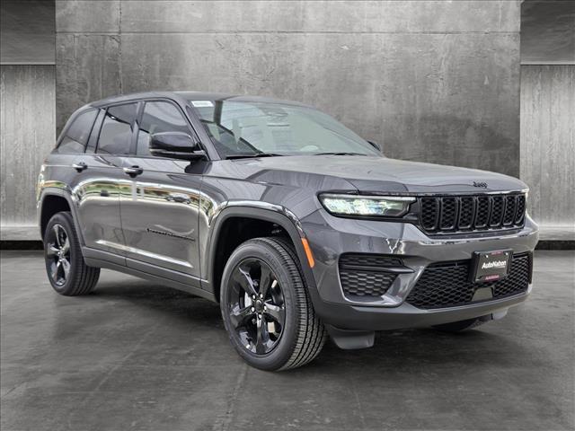 new 2024 Jeep Grand Cherokee car, priced at $37,927