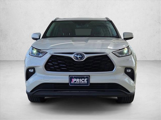 used 2021 Toyota Highlander Hybrid car, priced at $29,966