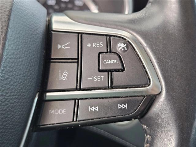 used 2021 Toyota Highlander Hybrid car, priced at $29,966