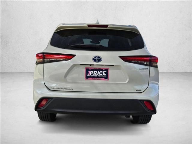 used 2021 Toyota Highlander Hybrid car, priced at $29,966