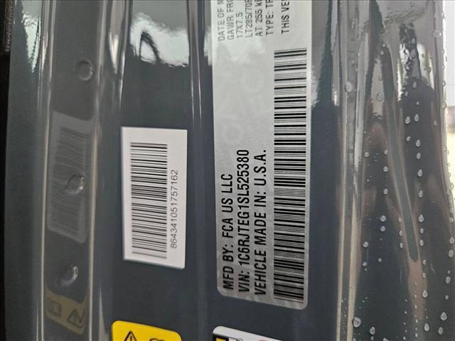 new 2025 Jeep Gladiator car, priced at $44,113