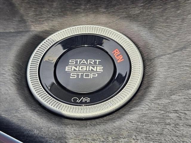 new 2025 Jeep Grand Cherokee car, priced at $42,970