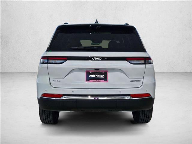 new 2025 Jeep Grand Cherokee car, priced at $42,970