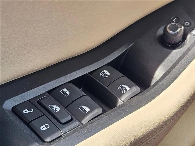 new 2025 Jeep Grand Cherokee car, priced at $42,970