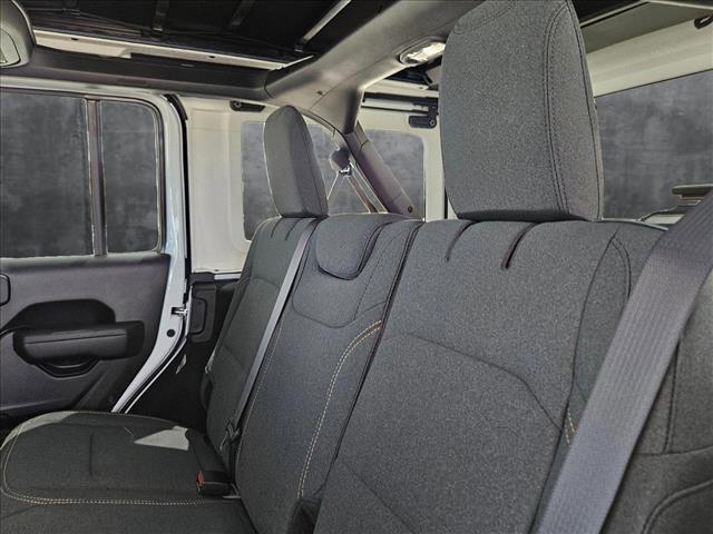 new 2025 Jeep Wrangler car, priced at $45,473