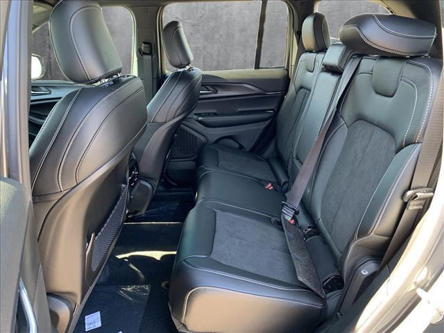 new 2025 Jeep Grand Cherokee car, priced at $39,433