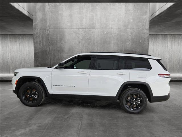 new 2024 Jeep Grand Cherokee L car, priced at $39,081