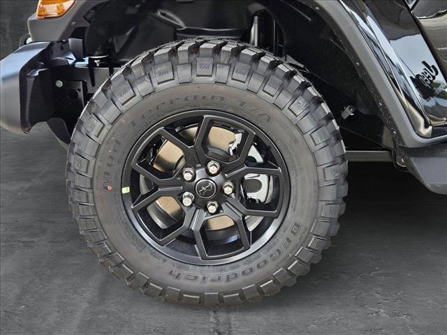 new 2025 Jeep Gladiator car, priced at $40,124