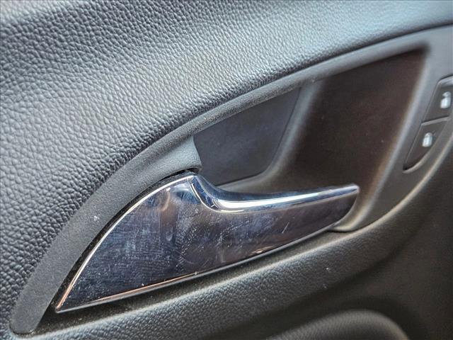 used 2022 Chevrolet Equinox car, priced at $22,433