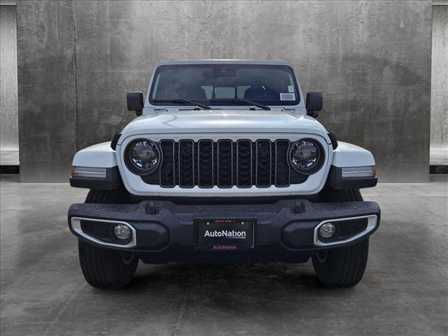 new 2024 Jeep Gladiator car, priced at $42,113