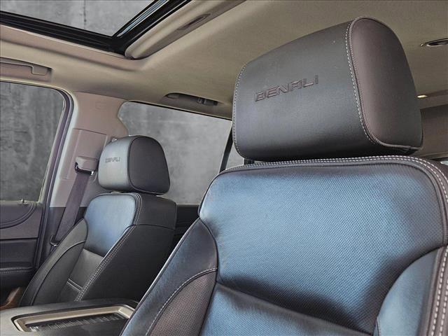 used 2019 GMC Yukon car, priced at $33,269