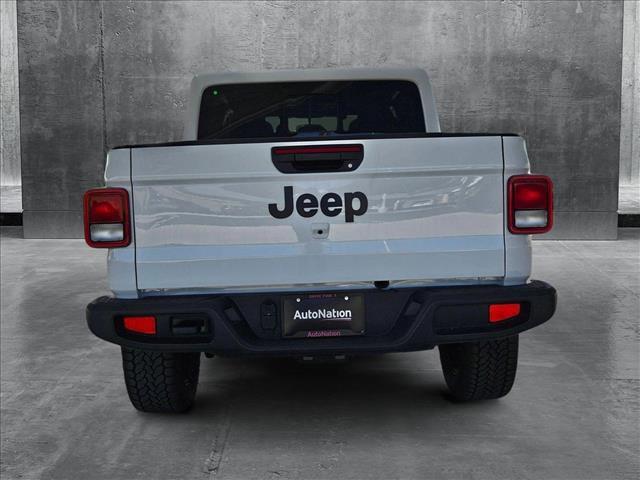 new 2025 Jeep Gladiator car, priced at $38,801
