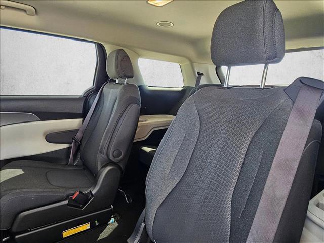 used 2022 Kia Carnival car, priced at $24,460