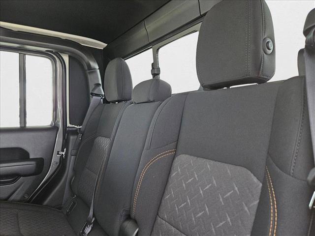 new 2025 Jeep Gladiator car, priced at $44,703