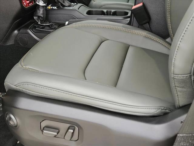 new 2025 Jeep Gladiator car, priced at $45,909