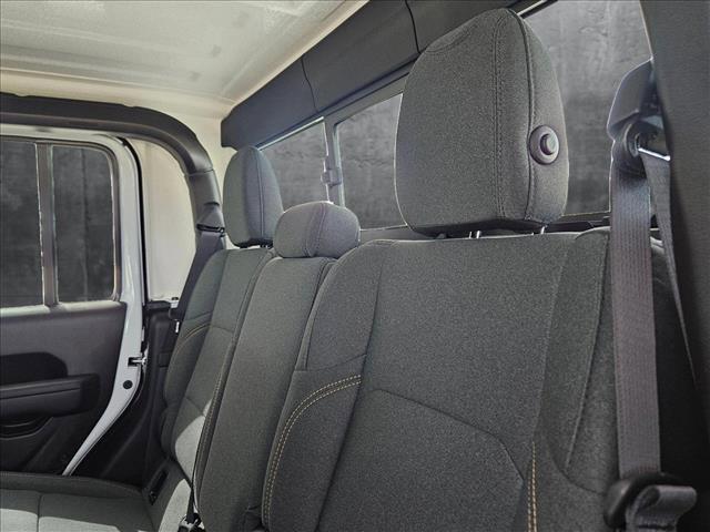 new 2025 Jeep Gladiator car, priced at $34,918