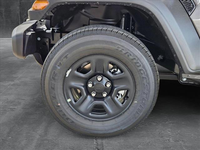 new 2025 Jeep Gladiator car, priced at $35,454