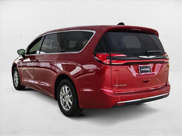 new 2025 Chrysler Pacifica car, priced at $34,016