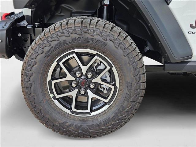 new 2025 Jeep Gladiator car, priced at $48,668