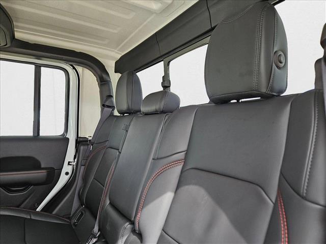 new 2025 Jeep Gladiator car, priced at $48,668