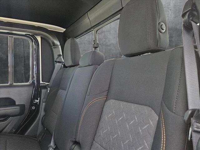 new 2025 Jeep Gladiator car, priced at $45,203