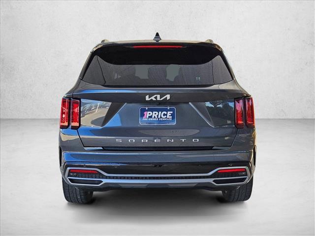 used 2022 Kia Sorento car, priced at $22,141