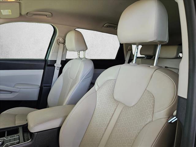 used 2022 Kia Sorento car, priced at $22,141