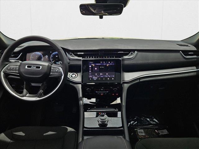 new 2025 Jeep Grand Cherokee car, priced at $34,064
