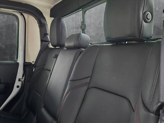 new 2025 Jeep Gladiator car, priced at $48,352