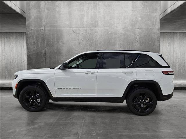 new 2024 Jeep Grand Cherokee car, priced at $39,356