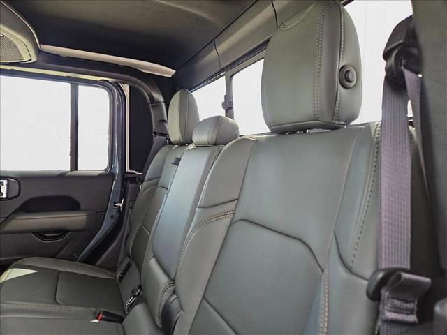 new 2025 Jeep Gladiator car, priced at $50,687