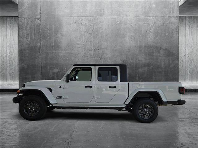 new 2025 Jeep Gladiator car, priced at $40,134