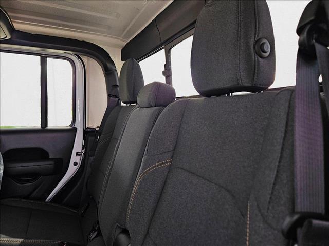 new 2025 Jeep Gladiator car, priced at $39,134