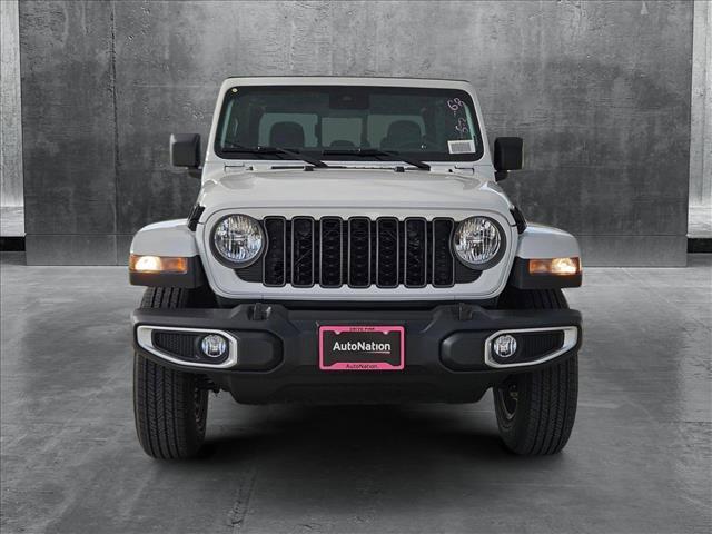 new 2025 Jeep Gladiator car, priced at $40,134