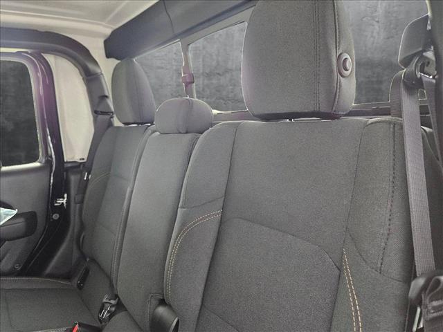 new 2025 Jeep Gladiator car, priced at $40,670