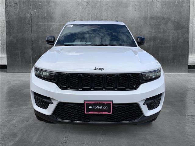 new 2025 Jeep Grand Cherokee car, priced at $38,896