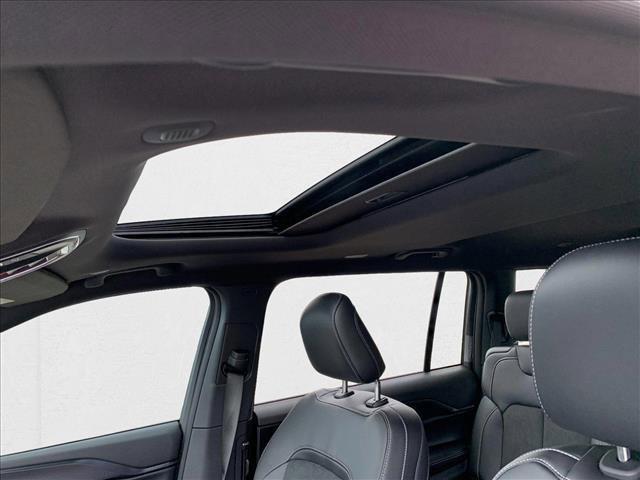 new 2025 Jeep Grand Cherokee L car, priced at $39,123