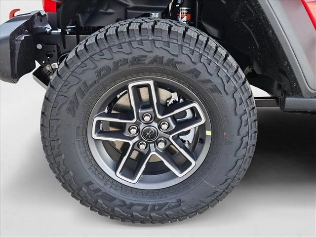 new 2025 Jeep Gladiator car, priced at $45,909