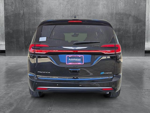 new 2025 Chrysler Pacifica Hybrid car, priced at $48,957