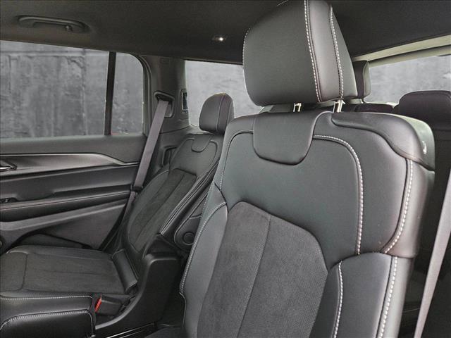 new 2025 Jeep Grand Cherokee L car, priced at $37,576