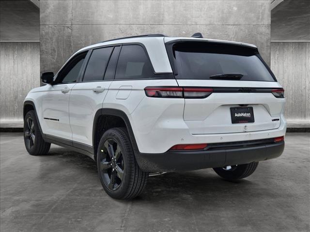 new 2024 Jeep Grand Cherokee car, priced at $42,196