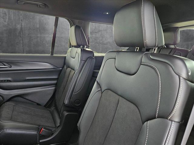 new 2025 Jeep Grand Cherokee L car, priced at $37,576