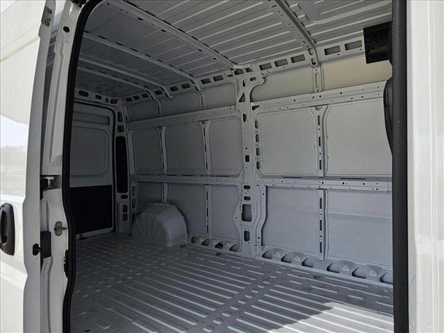 new 2025 Ram ProMaster 2500 car, priced at $45,106
