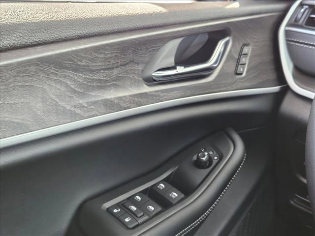 new 2025 Jeep Grand Cherokee car, priced at $44,959