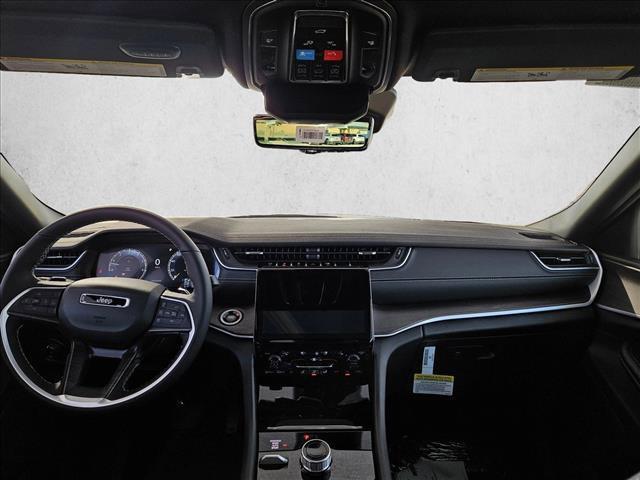 new 2025 Jeep Grand Cherokee car, priced at $44,959