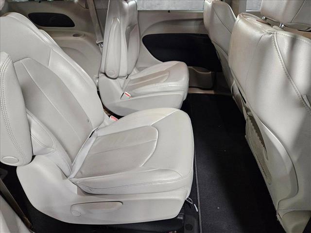 used 2021 Chrysler Pacifica Hybrid car, priced at $22,570